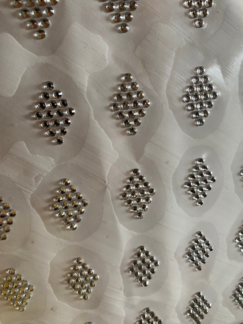 JROCK DESIGNS Hot Fix Crystal rhinestone diamond size 20 stones