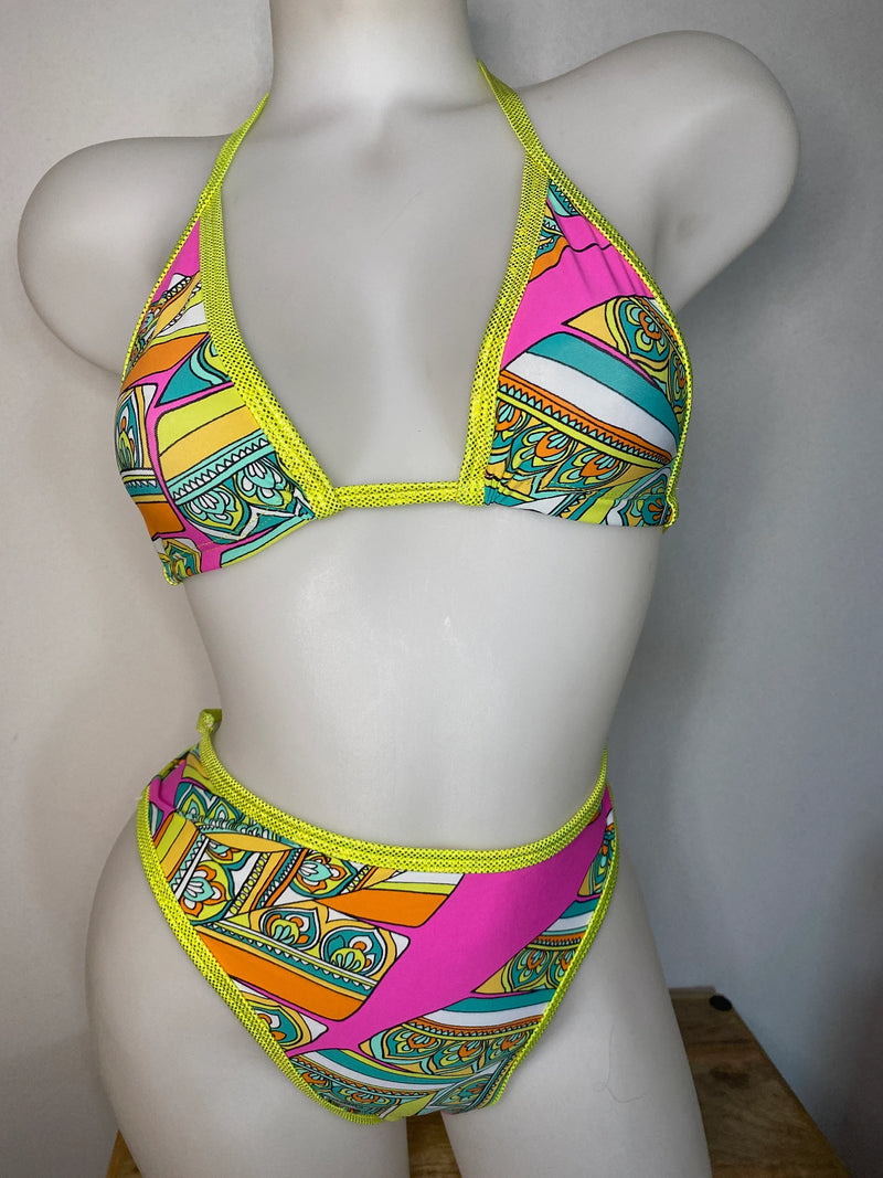 JILLYROCKS 2 PC YELLOW MULTI GEO PRINT TRIANGLE TOP HIGH WAIST