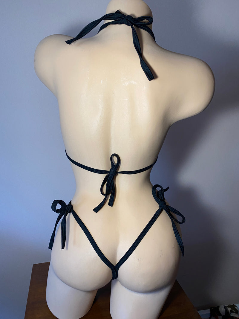 JILLYROCKS 2 PC red plaid Triangle top Tie side thong set